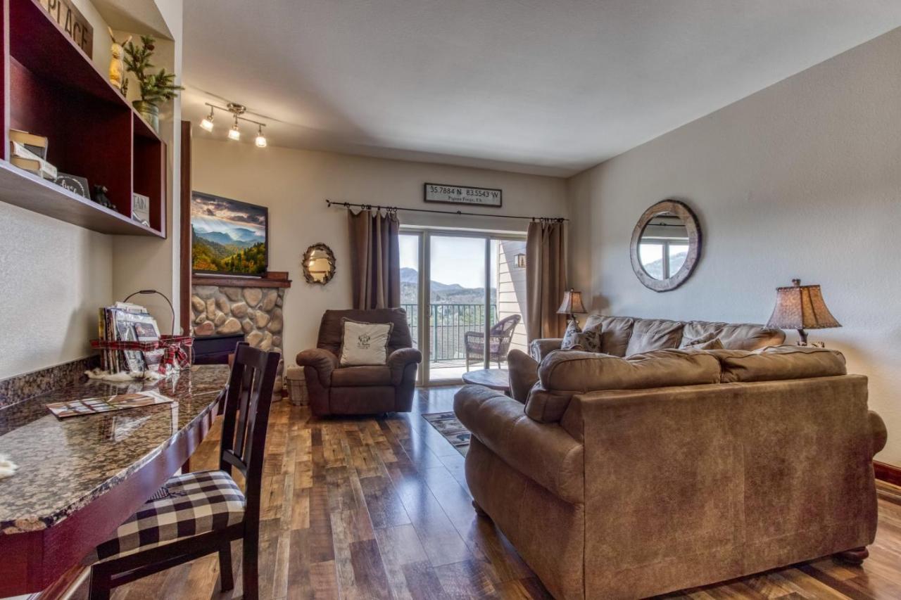 Gorgeous 2Bd 2Bth Condo With Mountain Views Pool Hot Tub Game Room Close To Parkway Пиджен-Фордж Экстерьер фото