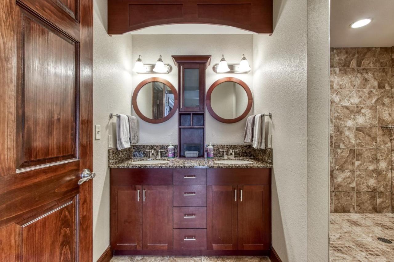 Gorgeous 2Bd 2Bth Condo With Mountain Views Pool Hot Tub Game Room Close To Parkway Пиджен-Фордж Экстерьер фото