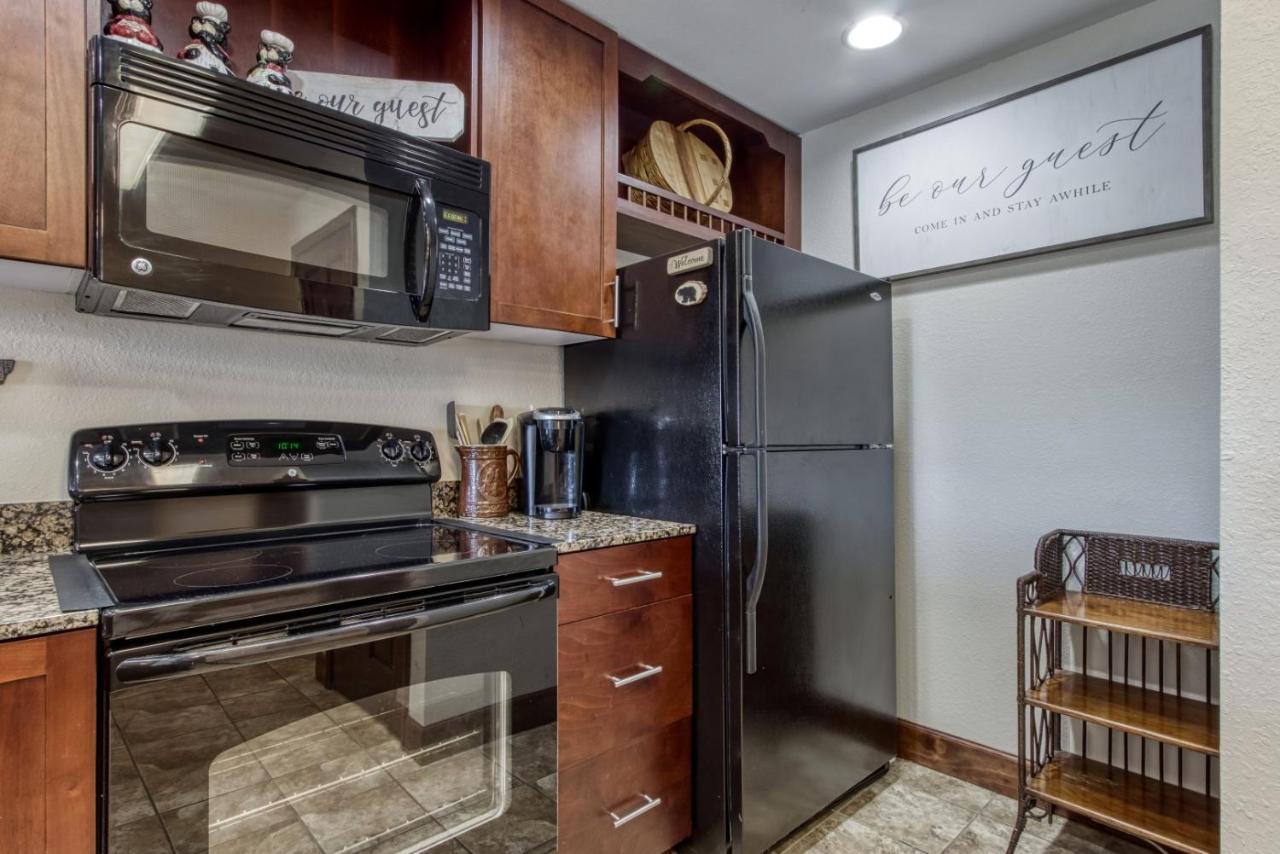 Gorgeous 2Bd 2Bth Condo With Mountain Views Pool Hot Tub Game Room Close To Parkway Пиджен-Фордж Экстерьер фото